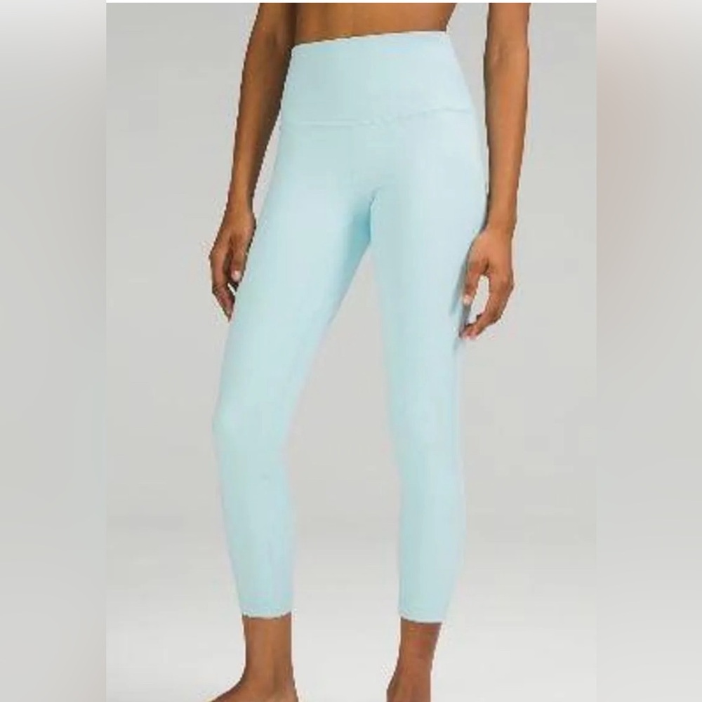 Lululemon align leggings • 25” • size 6 • never worn